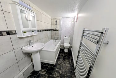 2 bed flat, Daisy Bank Road, Victoria Park, Manchester, M145QL - Image 6