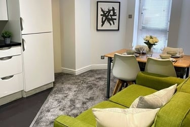 4 bed flat, Brighton grove, Fallowfield, Manchester, M145JG - Image 7