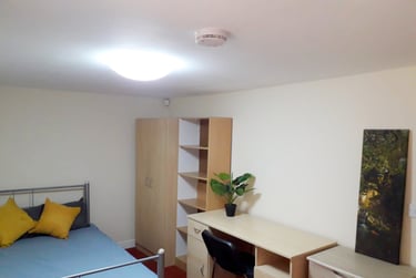 5 bed flat, Dickenson road, Victoria park, Manchester, M145HZ - Image 8
