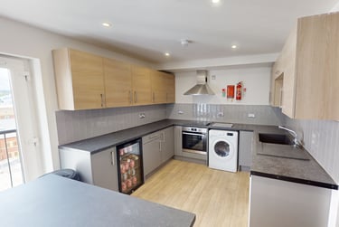 6 bed flat, Stepney Lane, City Centre, Newcastle, NE16PD - Image 2