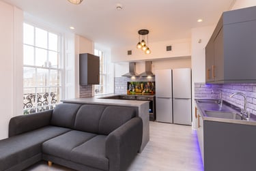 6 bed flat, Leazes Terrace, Newcastle Upon Tyne, Newcastle, NE14LY - Image 2