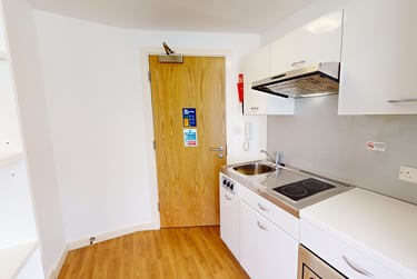 1 bed studio, Pitt Street, Newcastle Upon Tyne, Newcastle, NE45BF - Image 3