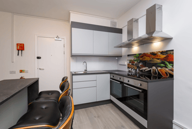 2 bed flat, Leazes Terrace, Newcastle Upon Tyne, Newcastle, NE14LY - Image 2