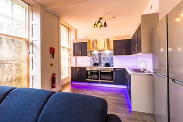 5 bed flat, Leazes Terrace, Newcastle Upon Tyne, Newcastle, NE14LY - Image 1