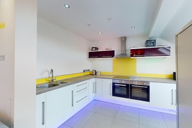 6 bed flat, Thornhill Crescent, Thornhill, Sunderland, SR27AD - Image 3