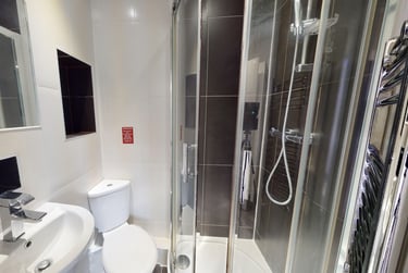 5 bed flat, Thornhill Crescent, Thornhill, Sunderland, SR27AD - Image 7