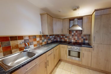1 bed studio, St Bedes Terrace, City Centre, Sunderland, SR28HS - Image 2
