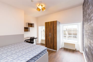 3 bed flat, Leazes Terrace, Newcastle Upon Tyne, Newcastle, NE14LY - Image 1