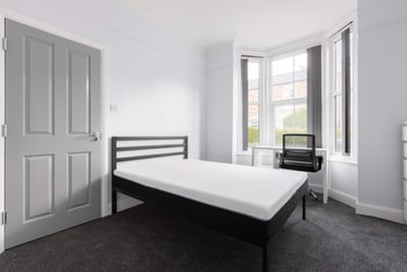 4 bed house, Neville Street, The Groves, York, YO318NP - Image 2