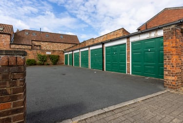 3 bed house, Westerdale Court, Bootham, York, YO306BE - Image 2