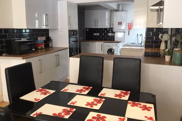 8 bed house, Heeley Road, Selly Oak, Birmingham, B296EN - Image 3