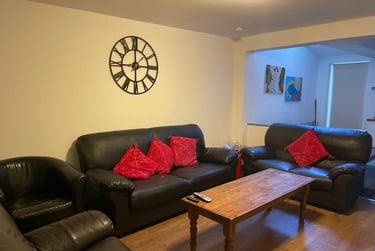 7 bed house, Teignmouth Road, Selly Park, Birmingham, B297AY - Image 1