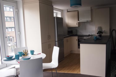 2 bed flat, Vaughan Way, City Centre, Leicester, LE14SH - Image 2
