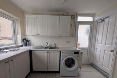 5 bed house, Pentyrch Street, Cathays, Cardiff, CF244JW - Image 2