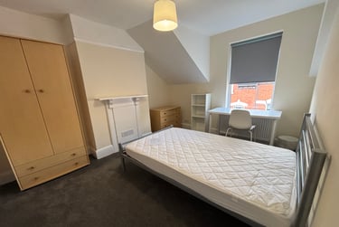 4 bed flat, Springfield road, St james, Exeter, EX46JL - Image 11