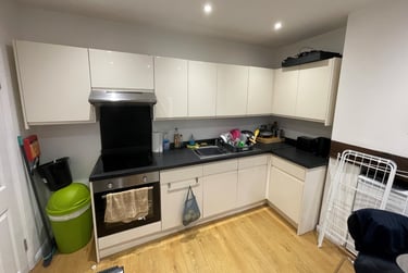 1 bed house, Sackville Road, Hove station, Brighton, BN33WE - Image 2