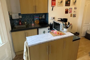 1 bed flat, Sackville Road, Hove station, Brighton, BN33WE - Image 3
