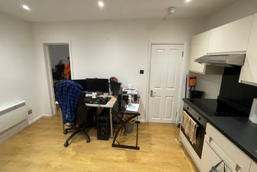 1 bed house, Sackville Road, Hove station, Brighton, BN33WE - Image 3