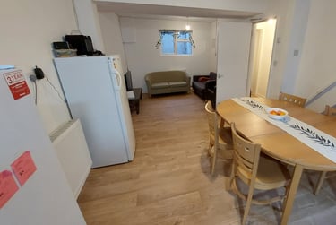 6 bed house, St Mary Magdalene Street, Lewes road, Brighton, BN23HU - Image 3