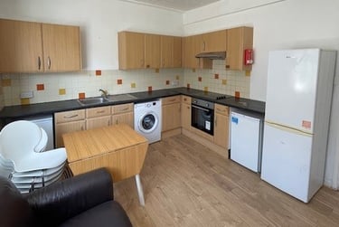 5 bed house, Upper lewes road, Lewes road, Brighton, BN23FF - Image 2