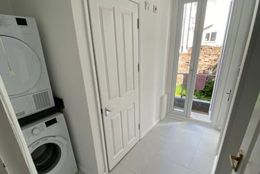 1 bed house, Sackville Road, Kingsway, Brighton, BN33WE - Image 8