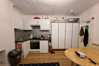1 bed house, Sackville Road, Kingsway, Brighton, BN33WE - Image 4