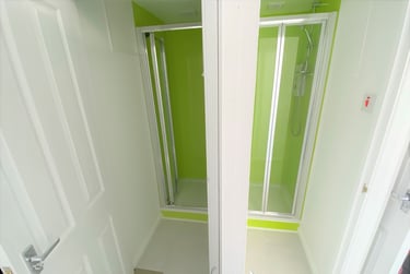 1 bed studio, Sackville Road, Kingsway, Brighton, BN33WE - Image 9