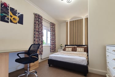 4 bed house, Sparling Street, City Centre, Liverpool, L18EF - Image 1