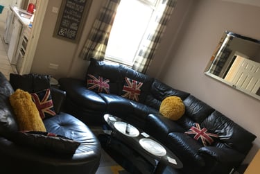 3 bed house, Leek Road, Shelton, Stoke, ST42BW - Image 5