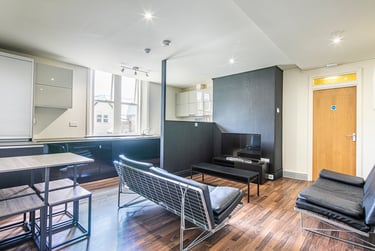 5 bed flat, Broomhall Road, City Centre, Sheffield, S102DN - Image 2