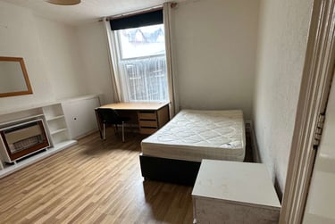 7 bed house, Brudenell road, Hyde park, Leeds, LS61HA - Image 5