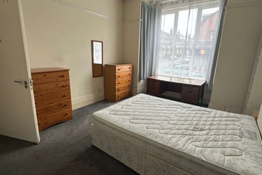 6 bed house, Brudenell Road, Hyde park, Leeds, LS61JD - Image 6