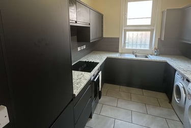 5 bed house, Brudenell rd, Hyde park, Leeds, LS61JD - Image 2