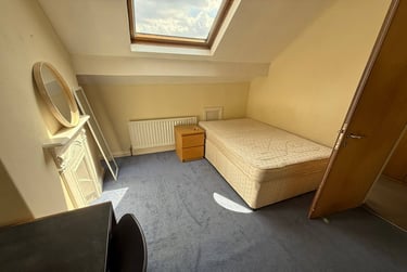 7 bed house, Brudenell rd, Hyde park, Leeds, LS61JD - Image 4
