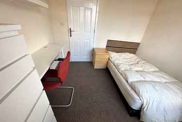 5 bed house, Myrtle Grove, Beeston, Nottingham, NG92EP - Image 10