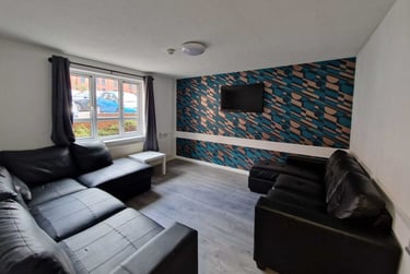 6 bed house, Russell street, Arboretum, Nottingham, NG74GT - Image 1