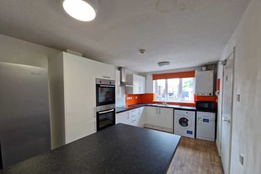 6 bed house, Russell street, Arboretum, Nottingham, NG74GT - Image 2