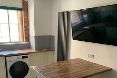 4 bed flat, Gamble street, Arboretum, Nottingham, NG74GU - Image 1