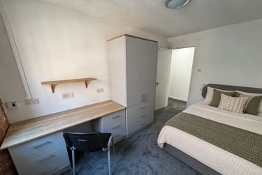 4 bed flat, Gamble street, Arboretum, Nottingham, NG74GU - Image 2