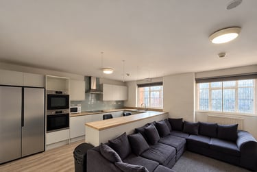 7 bed flat, Gamble street, Arboretum, Nottingham, NG74GU - Image 1