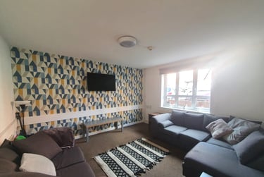 6 bed house, Russell street, Arboretum, Nottingham, NG74GT - Image 1