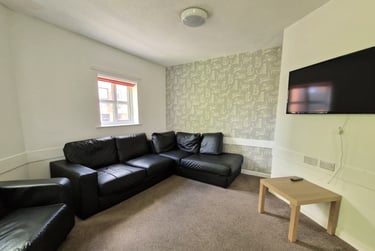 6 bed flat, Russell  street, Arboretum, Nottingham, NG74GT - Image 2