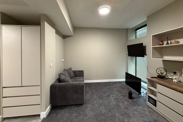 1 bed studio, Alfreton Road, Radford, Nottingham, NG73NN - Image 3