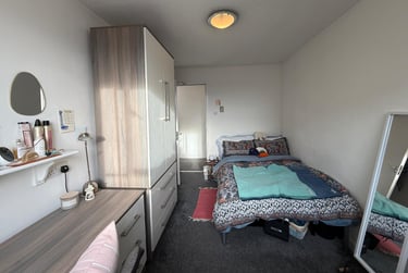4 bed flat, Gamble street, Near university, Nottingham, NG74GU - Image 2