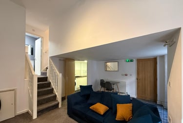 1 bed flat, Gamble Street, Arboretum, Nottingham, NG74GU - Image 1