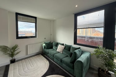 3 bed flat, Alfreton Road, Radford, Nottingham, NG73NN - Image 3