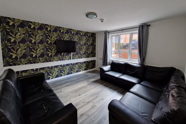 6 bed house, Russell street, Arboretum, Nottingham, NG74GT - Image 1