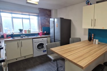 4 bed flat, Gamble street, Near university, Nottingham, NG74GU - Image 6