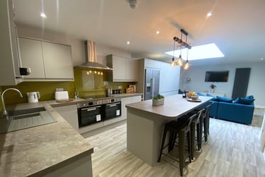6 bed flat, Clarendon Street, Arboretum, Nottingham, NG15HS - Image 1
