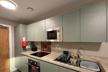 1 bed studio, Alfreton Road, Radford, Nottingham, NG73NN - Image 5